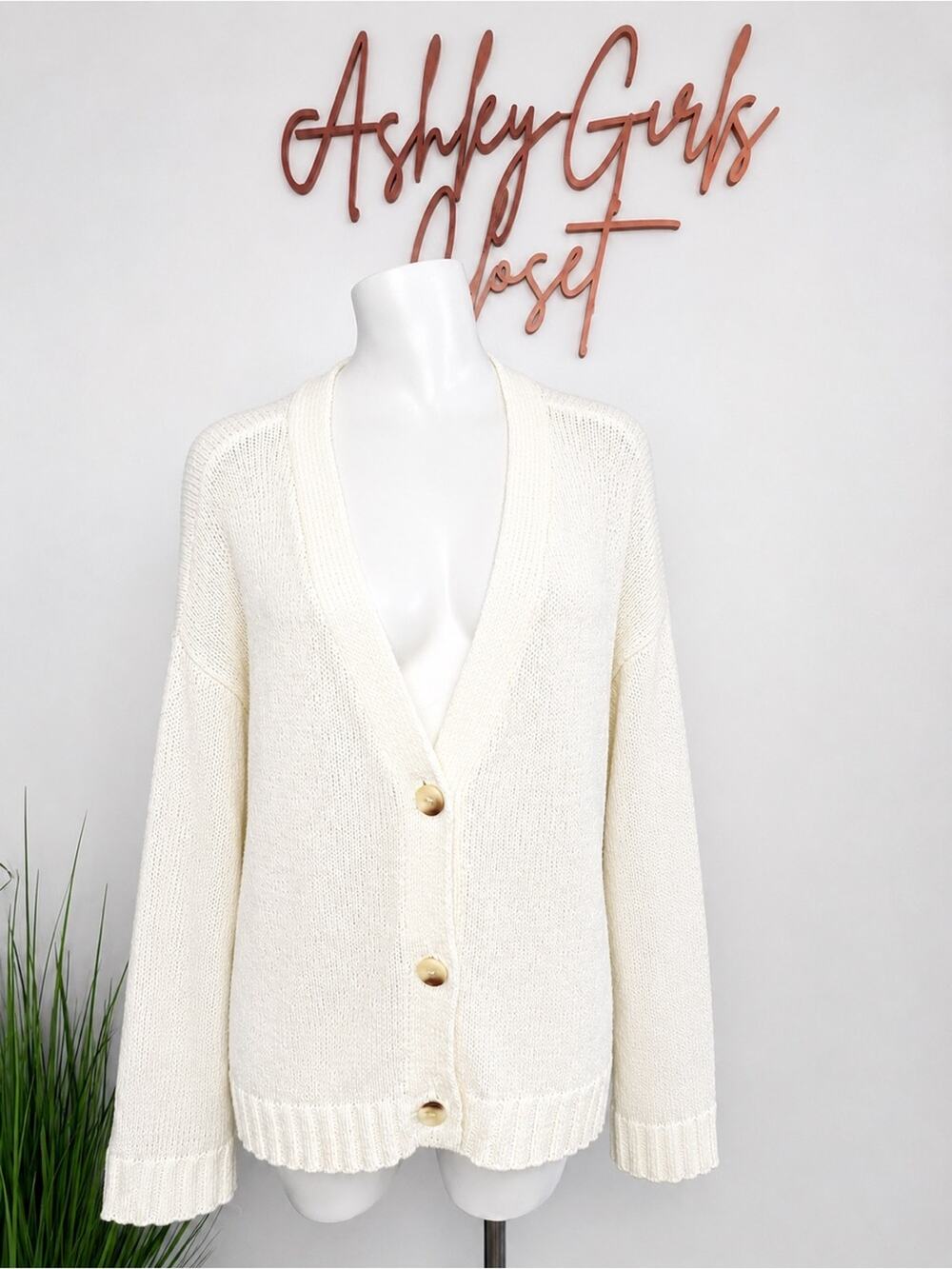 LOFT Cream Button Front Knit Cardigan Sweater Size M NWT